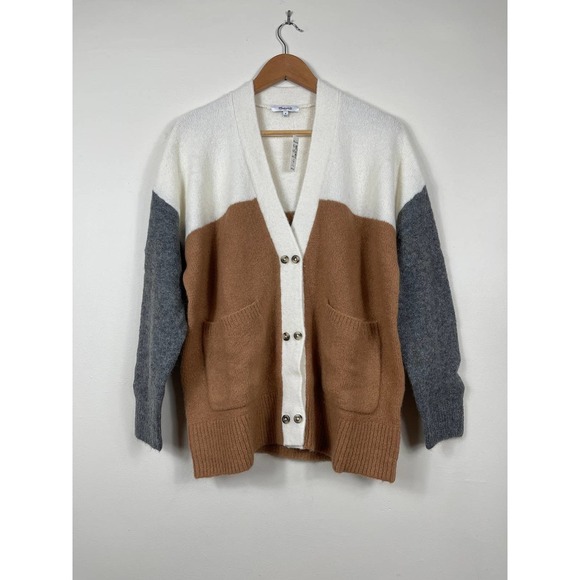 Madewell Allston Double-Button Cardigan Sweater in Colorblock - Picture 4 of 10